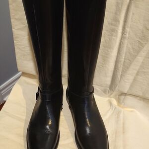 Agenda black boots with zip side buckles new never worn